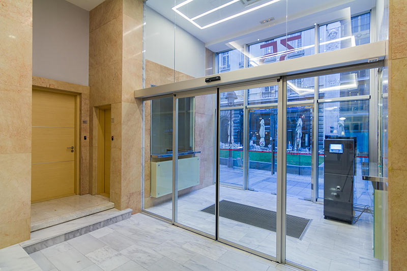 Automatska staklena klizna vrata