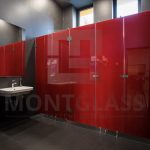 DIS Poslovna zgrada Krnjevo Staklene sanitarne kabine 3